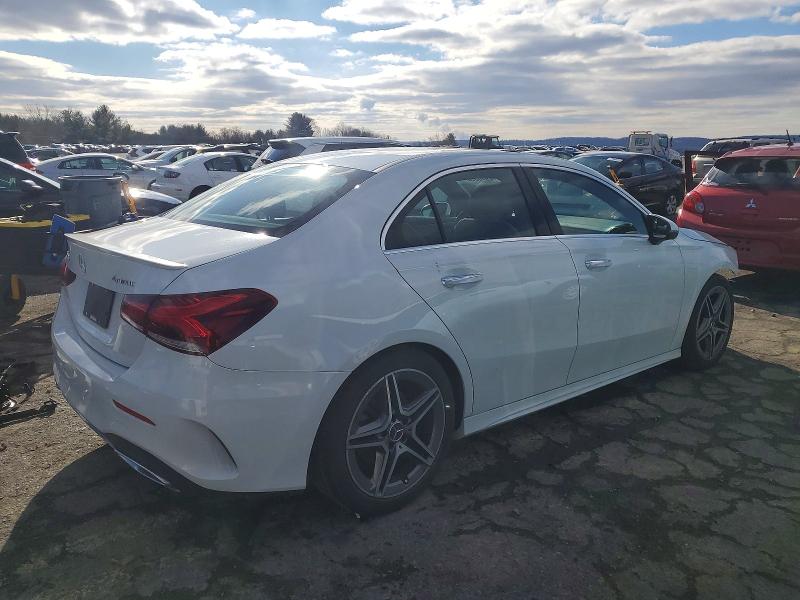 Фото 3 - MERCEDES-BENZ A-CLASS