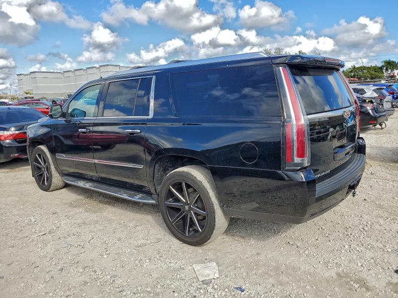 Фото 2 - CADILLAC ESCALADE