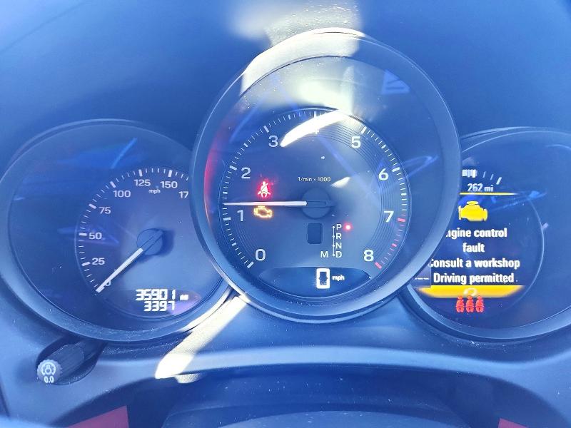 Фото 9 - PORSCHE MACAN