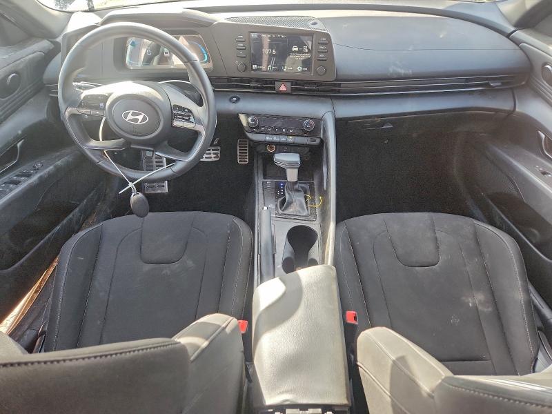 Фото 8 - HYUNDAI ELANTRA