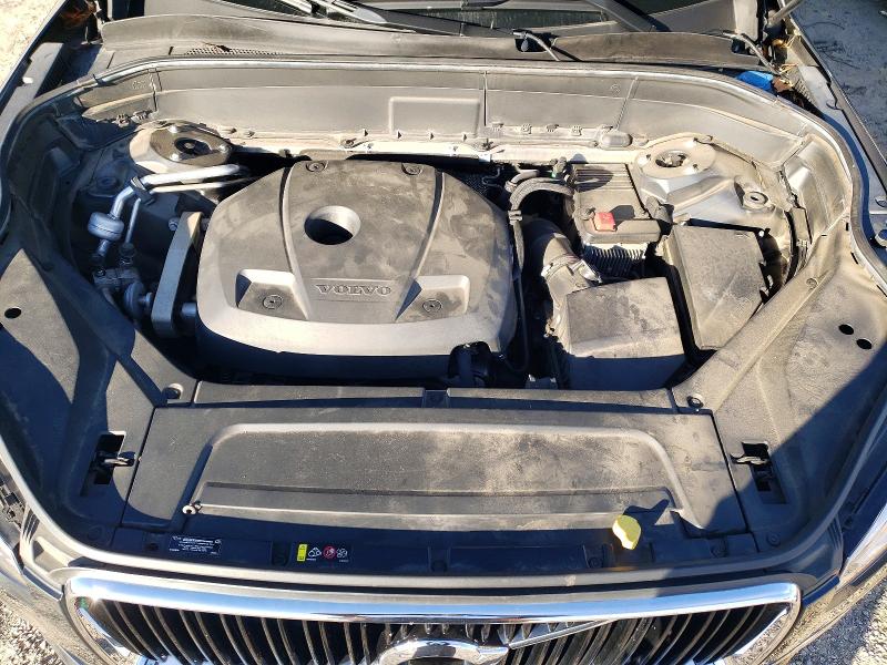 Фото 12 - VOLVO XC90