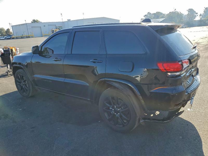 Фото 2 - JEEP GRAND CHER