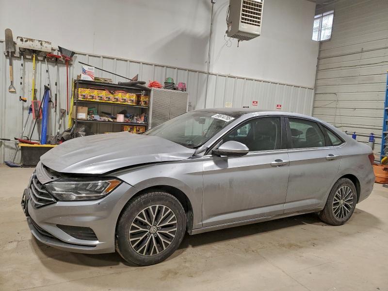 Фото 1 - VOLKSWAGEN JETTA