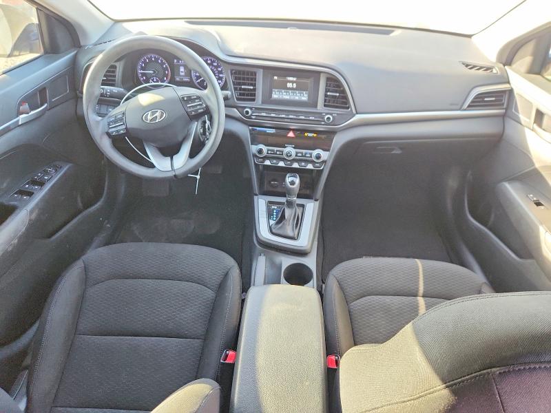 Фото 8 - HYUNDAI ELANTRA