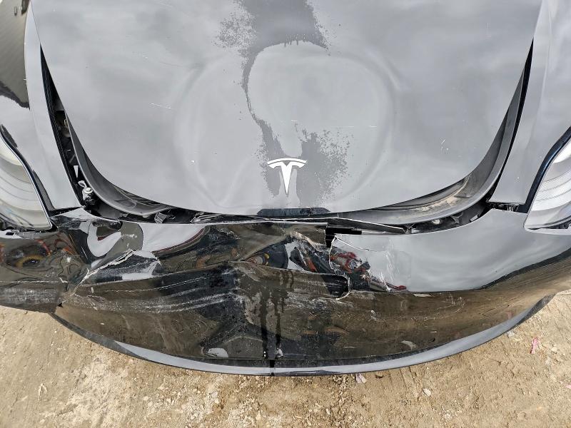 Фото 11 - TESLA MODEL 3