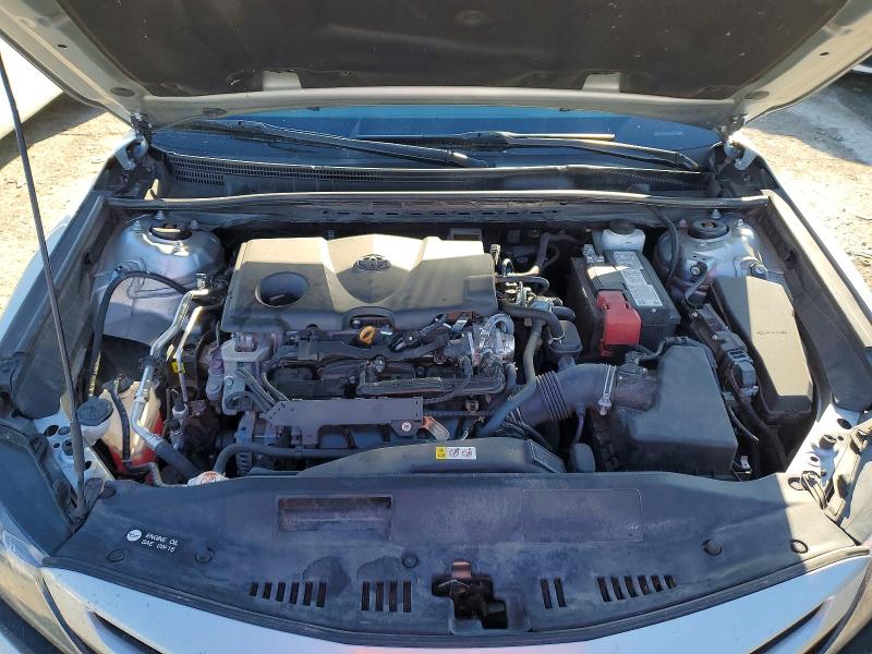 Фото 11 - TOYOTA CAMRY