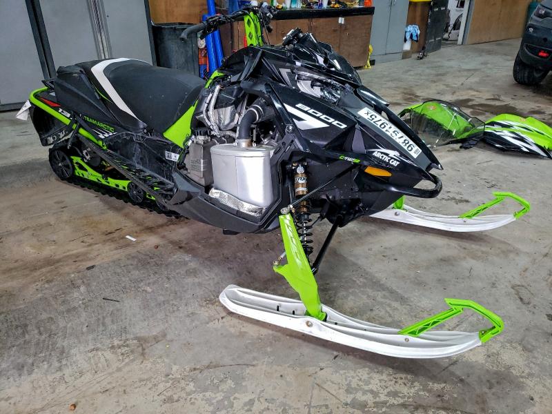 ARCTIC-CAT ZR8000 2021