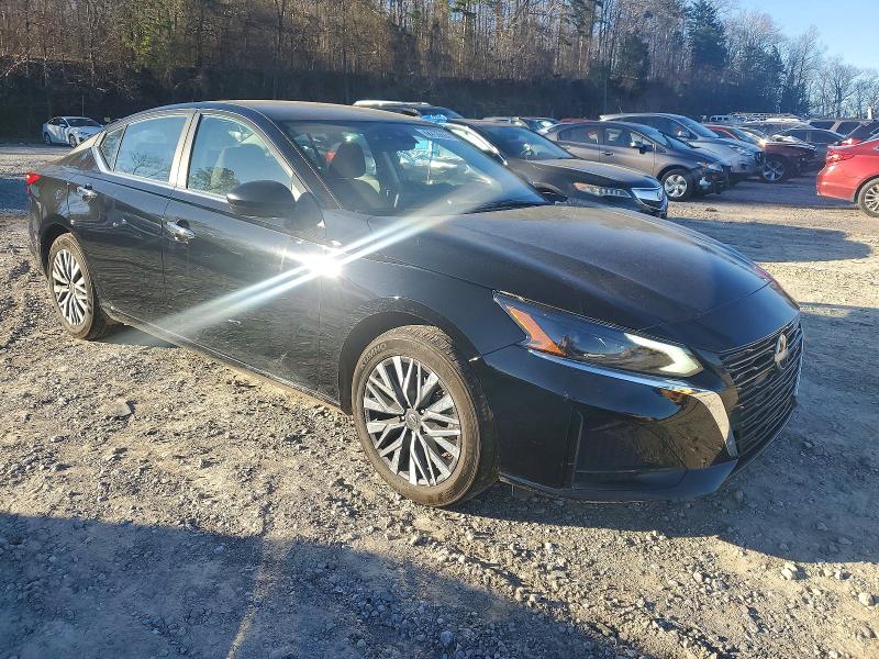 Фото 4 - NISSAN ALTIMA