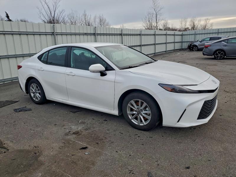 Фото 4 - TOYOTA CAMRY