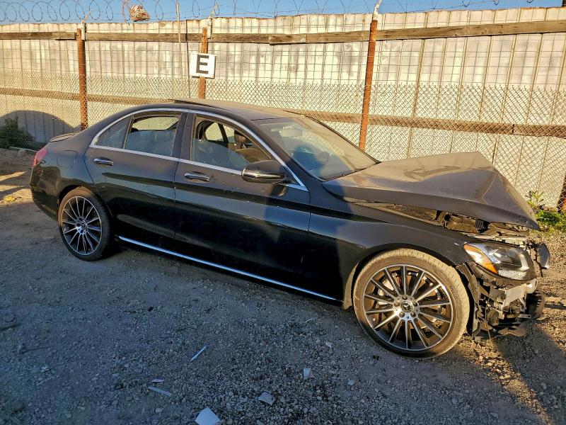 Фото 4 - MERCEDES-BENZ C-CLASS