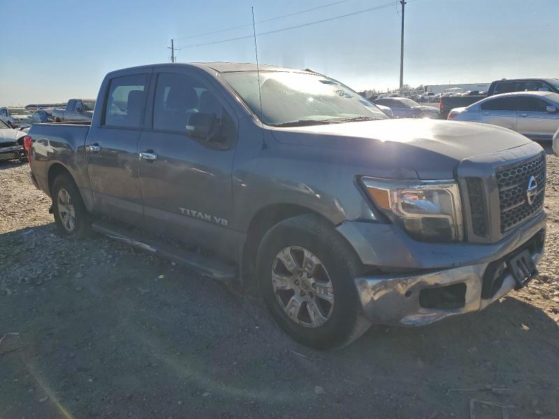 Фото 4 - NISSAN TITAN