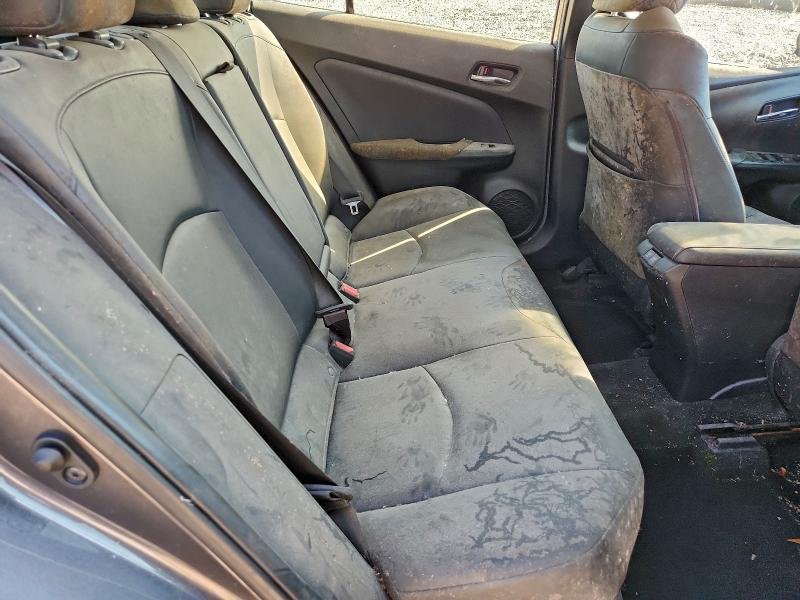 Фото 11 - TOYOTA PRIUS