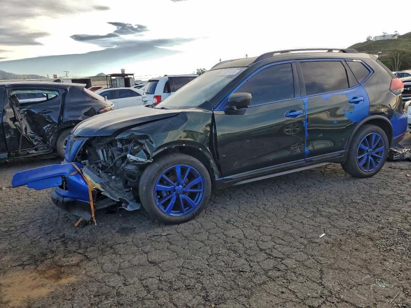 Фото 1 - NISSAN ROGUE