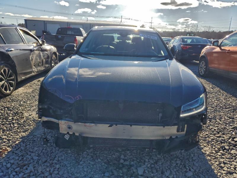 Фото 5 - AUDI A8