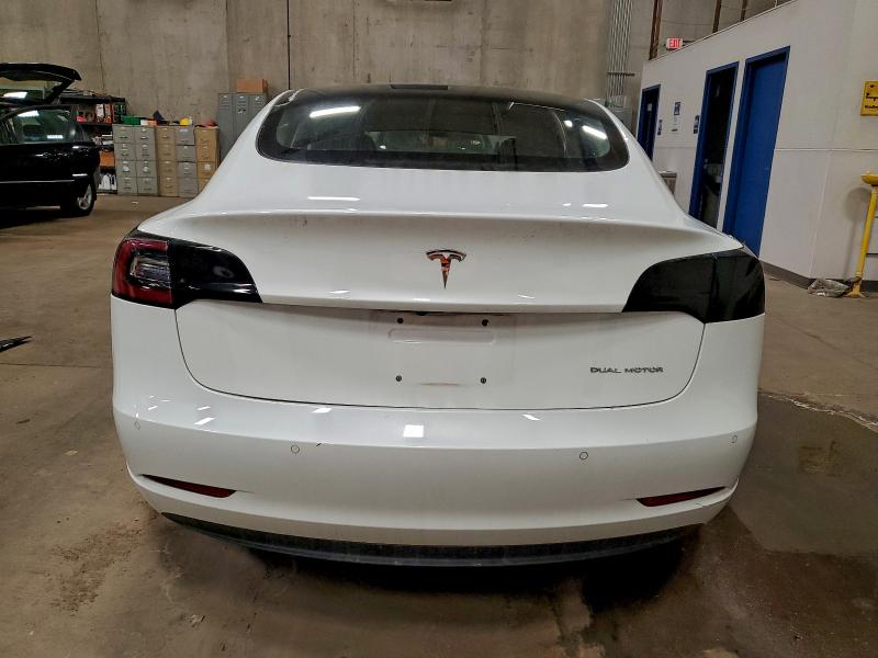 Фото 6 - TESLA MODEL 3