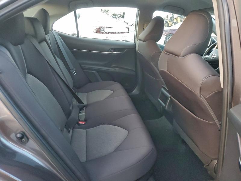 Фото 10 - TOYOTA CAMRY