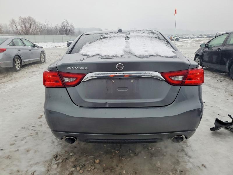 Фото 6 - NISSAN MAXIMA