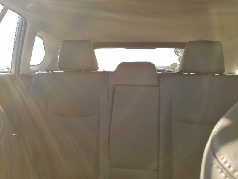 Фото 10 - TOYOTA COROLLA CR