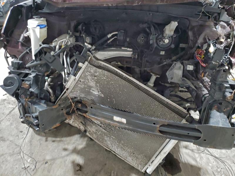 Фото 11 - KIA SORENTO