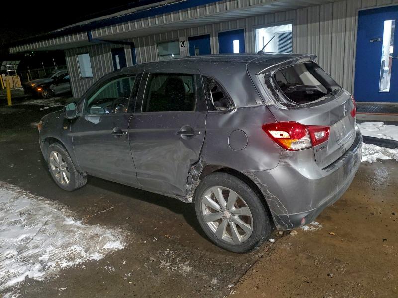 Фото 2 - MITSUBISHI OUTLANDER