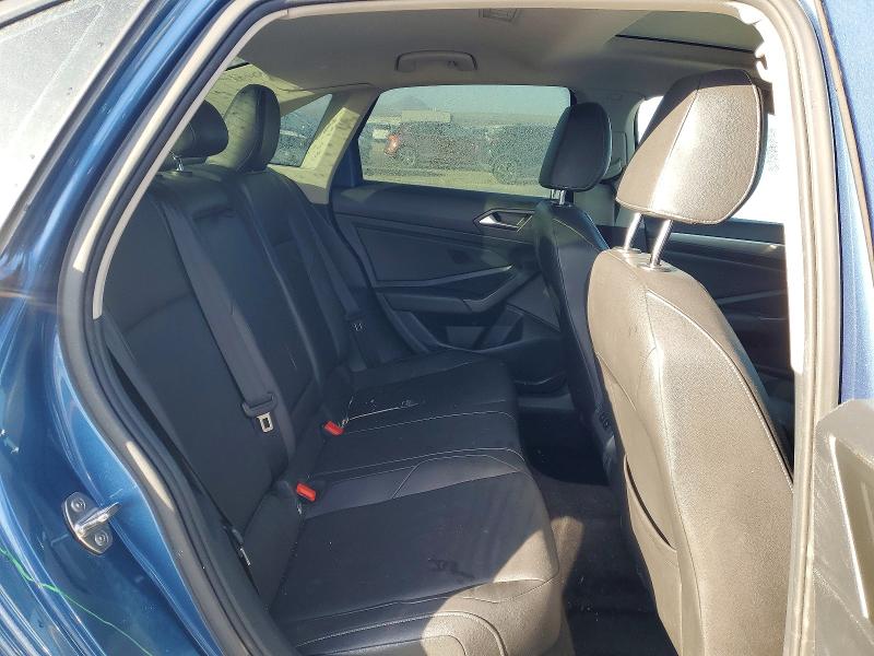 Фото 10 - VOLKSWAGEN JETTA