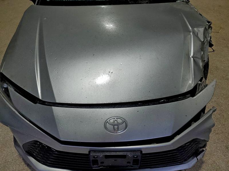 Фото 11 - TOYOTA CAMRY