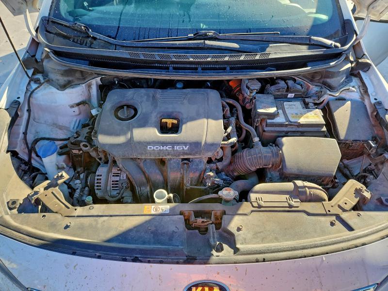 Фото 11 - KIA FORTE