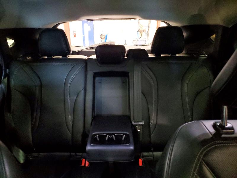 Фото 10 - FORD MUSTANG