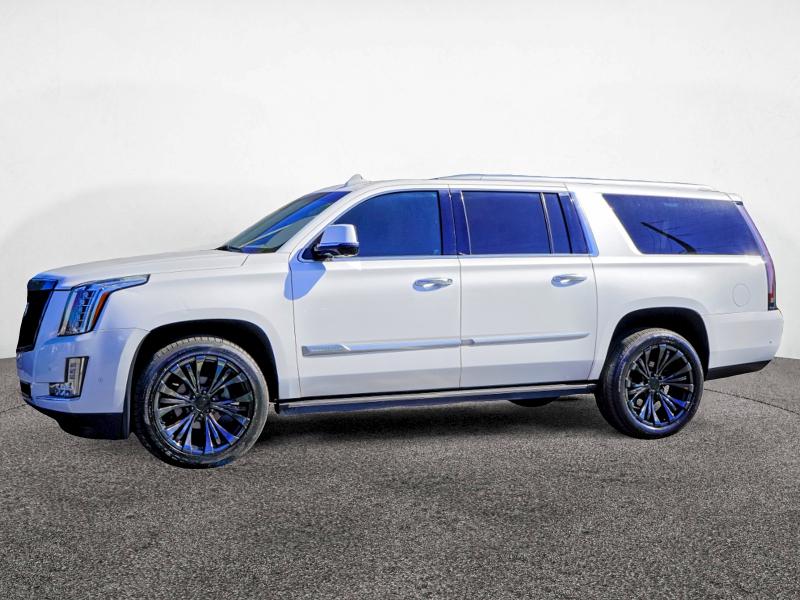 Фото 2 - CADILLAC ESCALADE