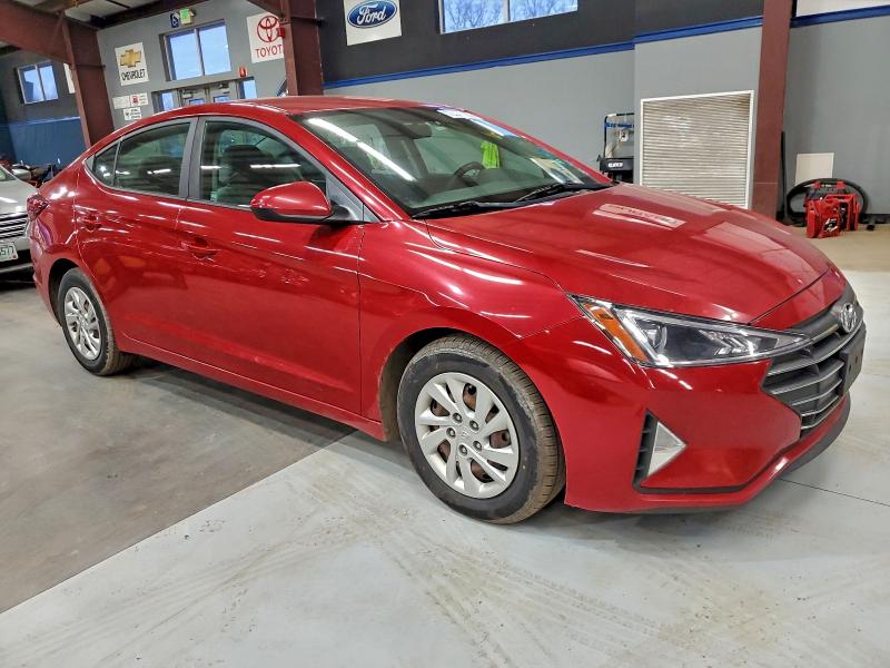 Фото 4 - HYUNDAI ELANTRA