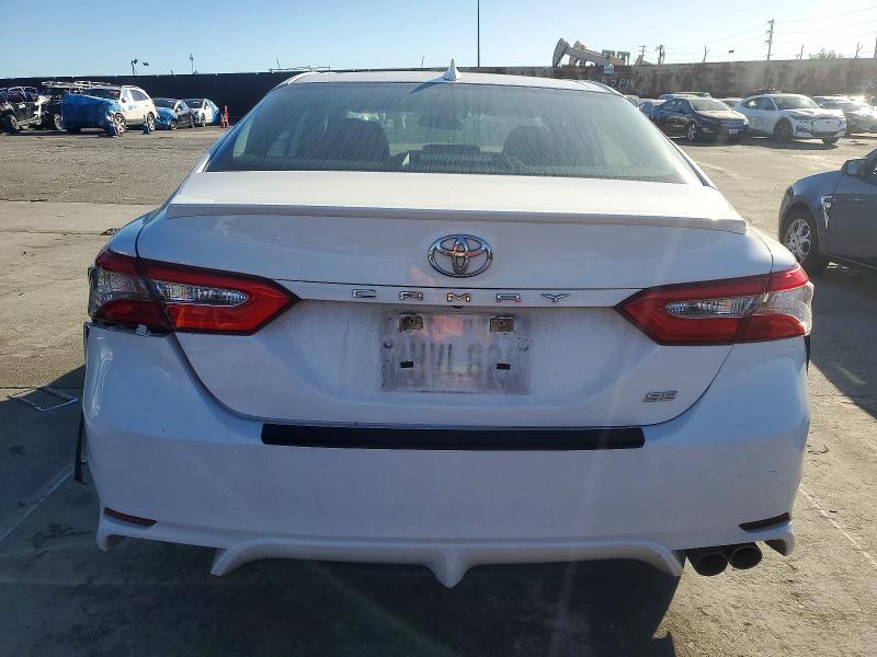 Фото 6 - TOYOTA CAMRY