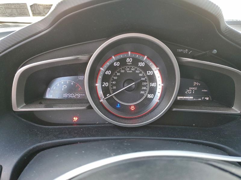 Фото 9 - MAZDA 3