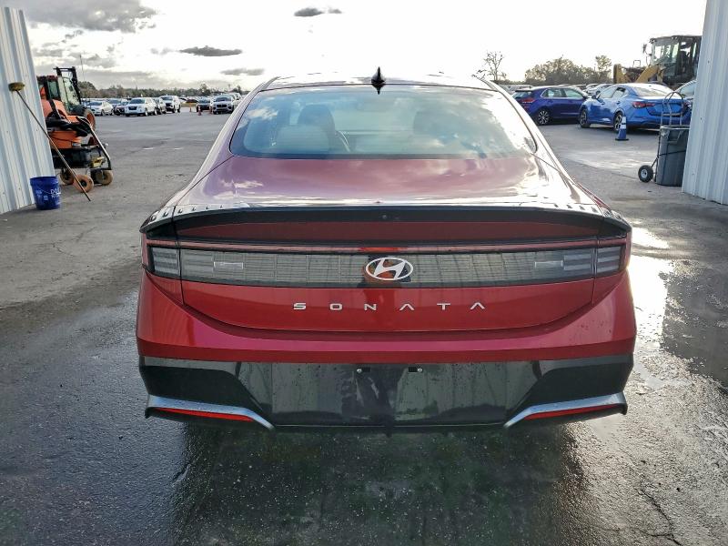 Фото 6 - HYUNDAI SONATA