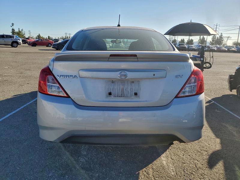 Фото 6 - NISSAN VERSA