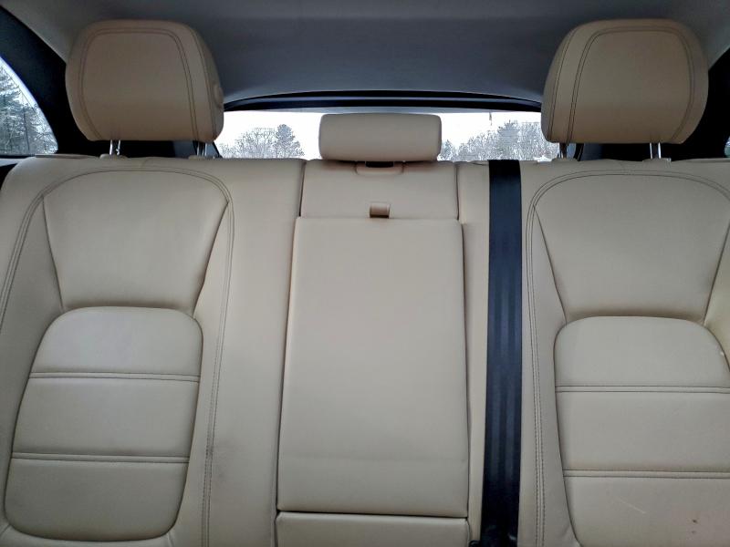 Фото 10 - JAGUAR F-PACE