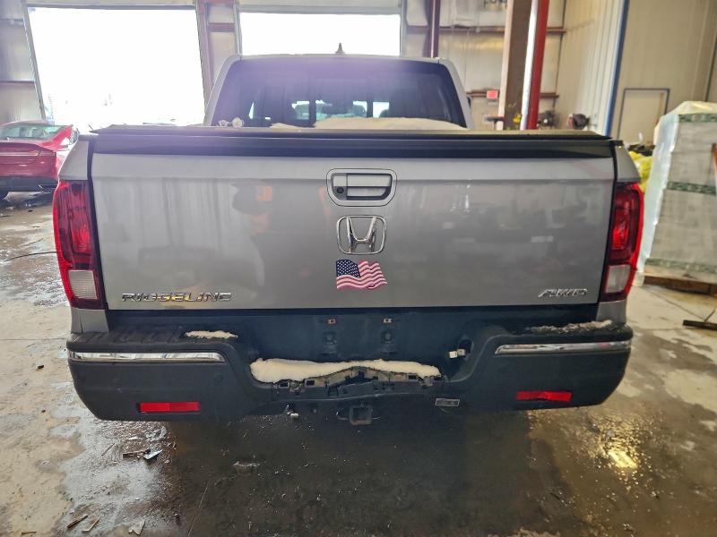 Фото 6 - HONDA RIDGELINE