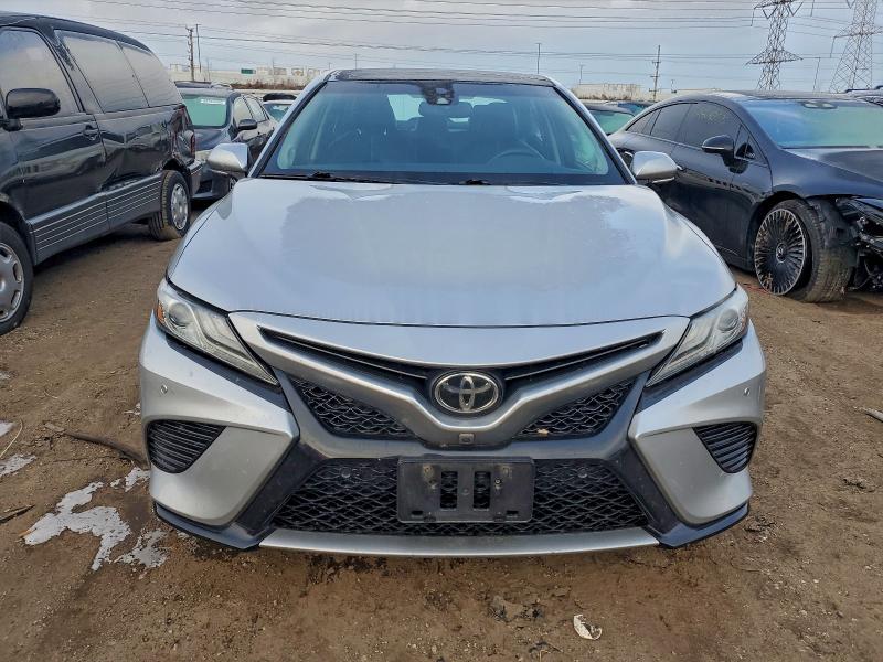 Фото 5 - TOYOTA CAMRY