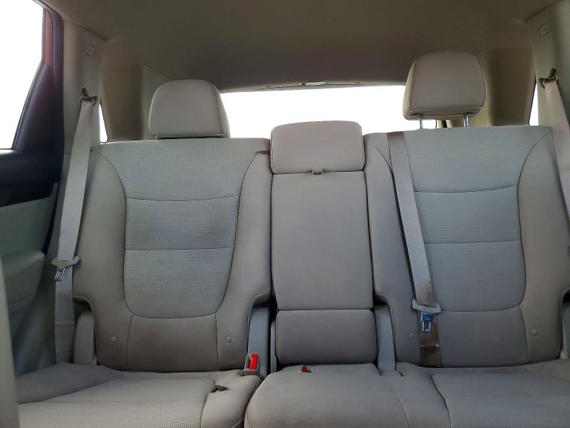 Фото 10 - KIA SORENTO