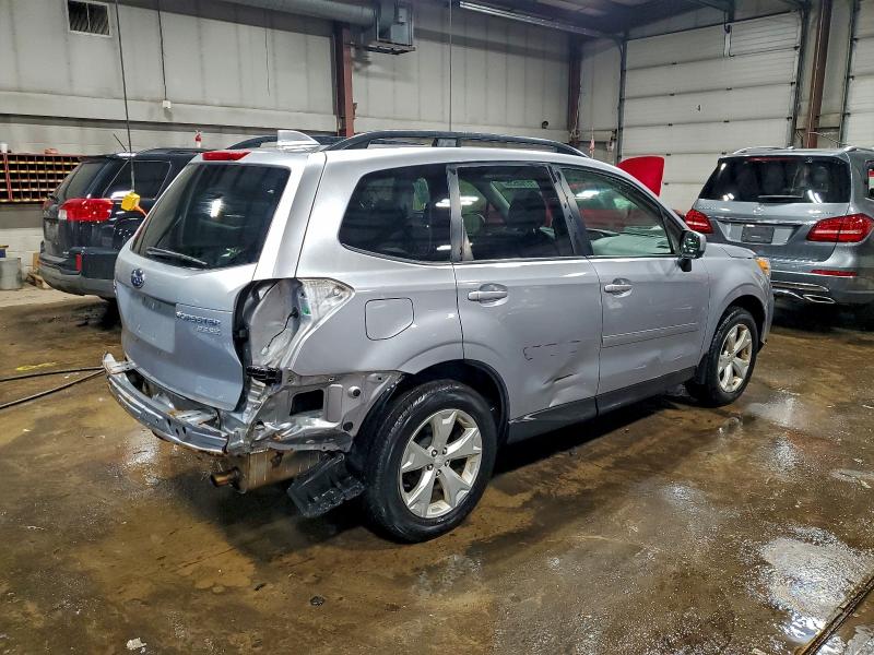 Фото 3 - SUBARU FORESTER