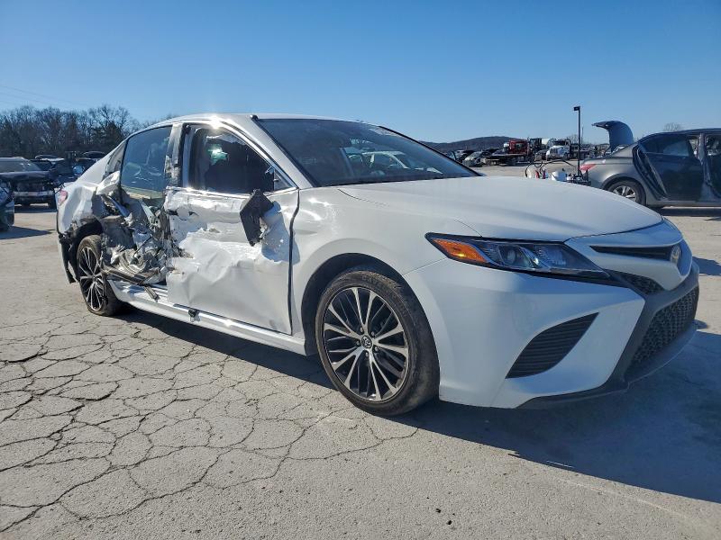 Фото 4 - TOYOTA CAMRY