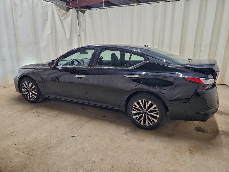 Фото 2 - NISSAN ALTIMA