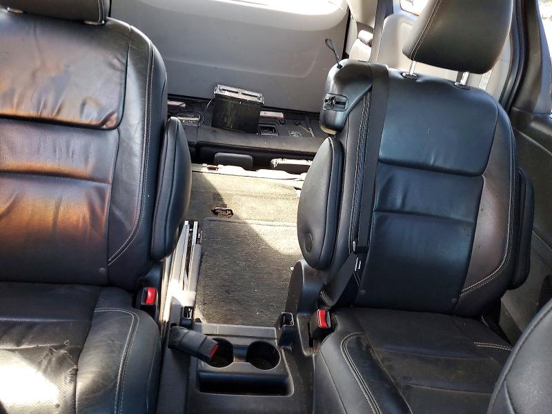 Фото 10 - TOYOTA SIENNA