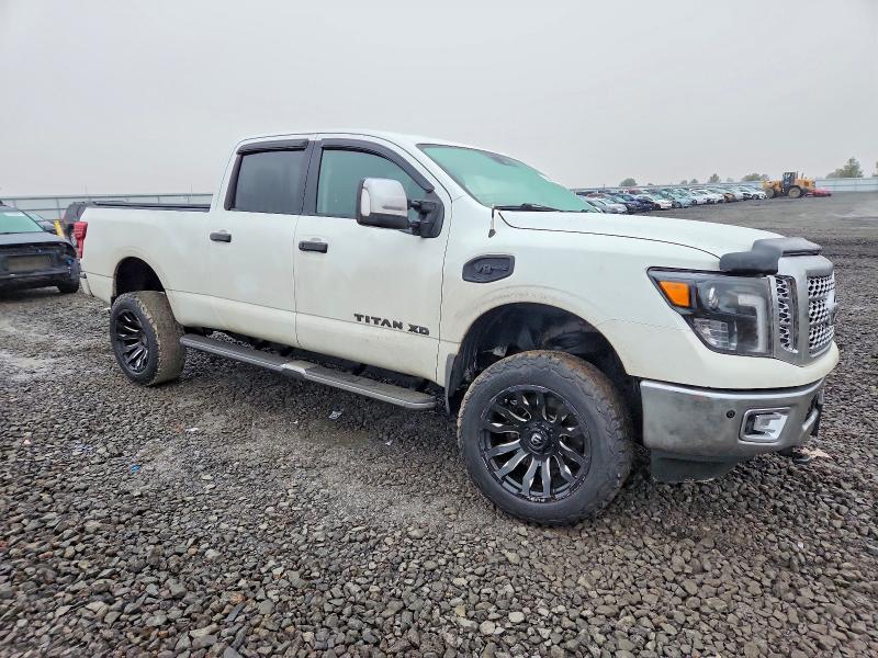 Фото 4 - NISSAN TITAN