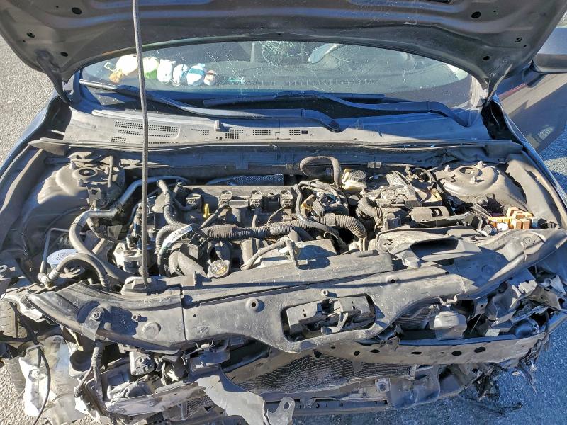 Фото 11 - MAZDA 3