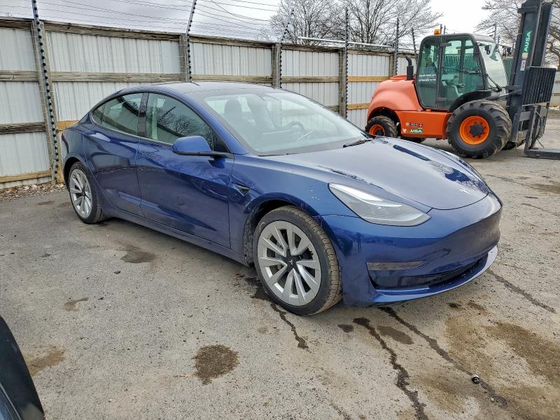 Фото 4 - TESLA MODEL 3