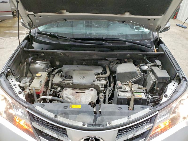 Фото 12 - TOYOTA RAV4