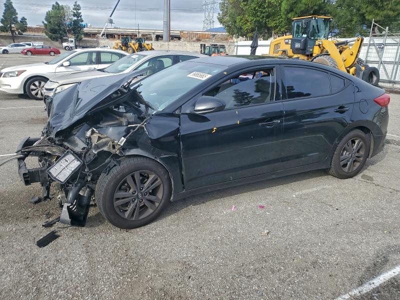 Фото 1 - HYUNDAI ELANTRA