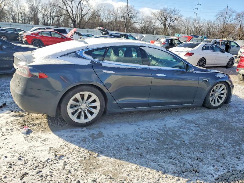 Фото 3 - TESLA MODEL S