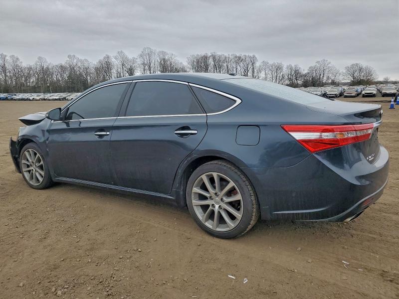 Фото 2 - TOYOTA AVALON