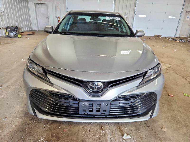 Фото 5 - TOYOTA CAMRY